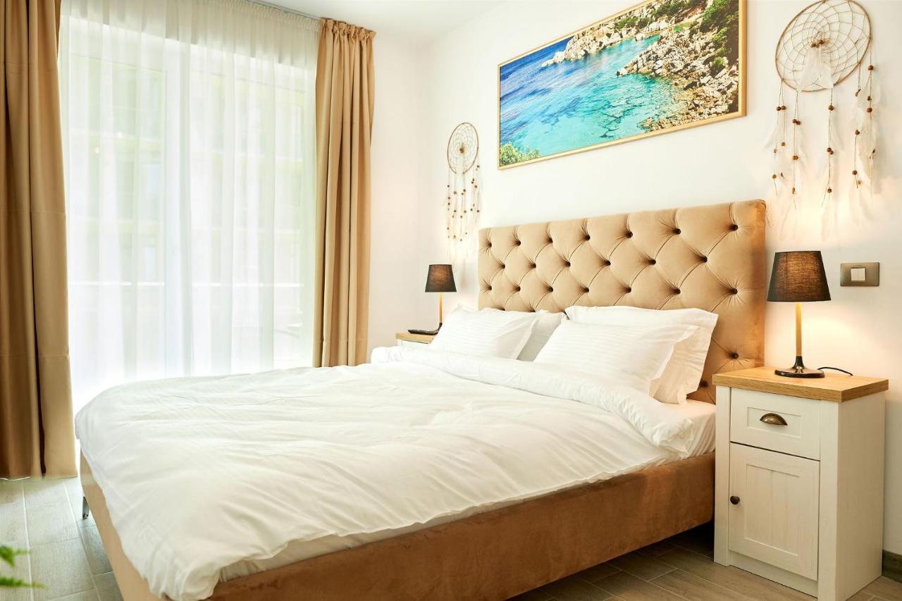 Sole Apartment Spa N Pools Beach Resort Năvodari Exteriör bild
