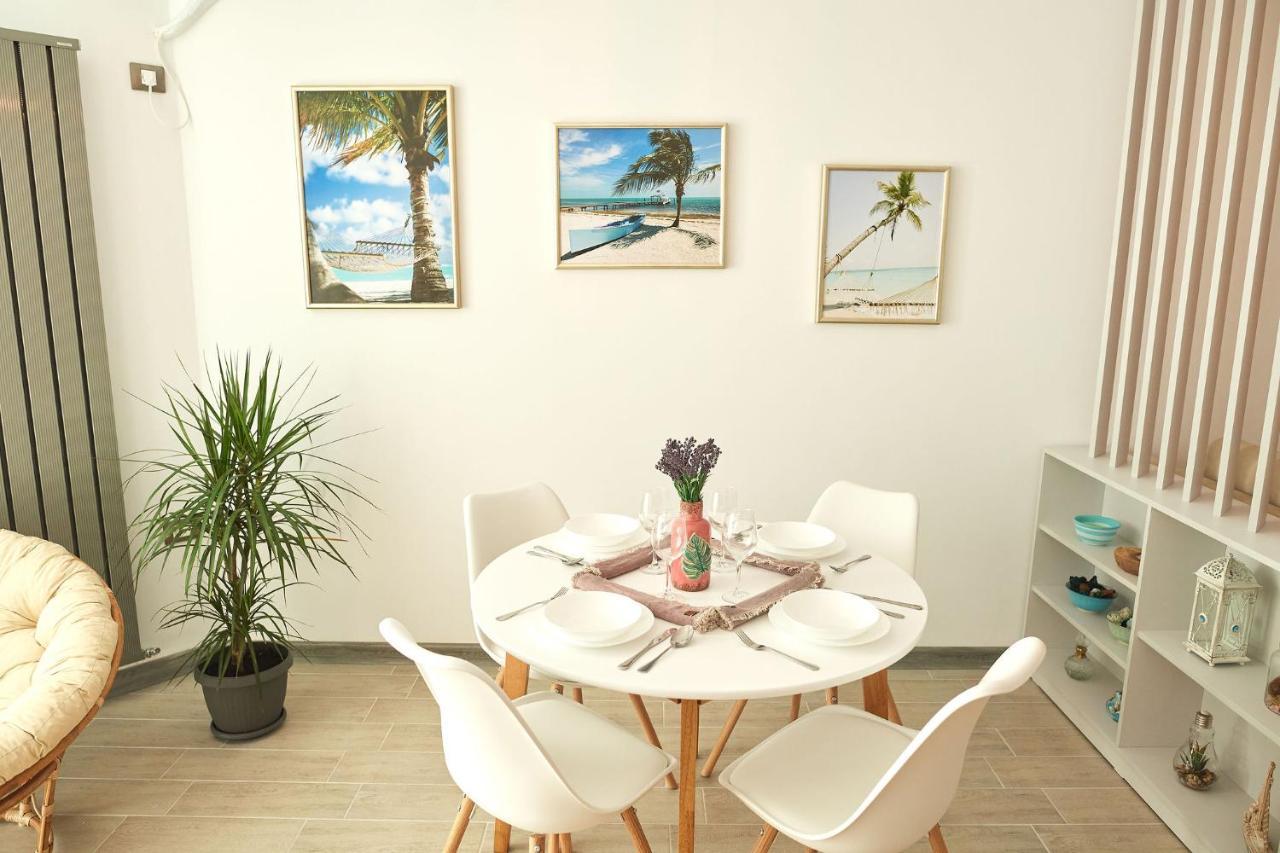 Sole Apartment Spa N Pools Beach Resort Năvodari Exteriör bild